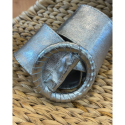 Ceinture de cuir argenté